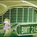 Jamesui Bondui sukurtas „Aston Martin“ keliauja į aukcioną
