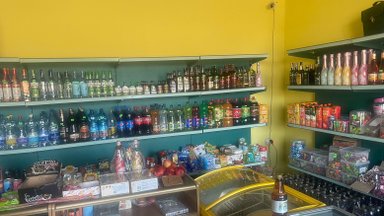 Parduotuvė Šalčininkų r. sulaukė policininkų dėmesio: pardavėja alkoholį pardavinėjo bet kuriuo paros metu