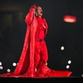Per NFL Supertaurės rungtynių pertrauką pasirodžiusi Rihanna pademonstravo suapvalėjusį pilvuką: laukiasi antrojo kūdikio