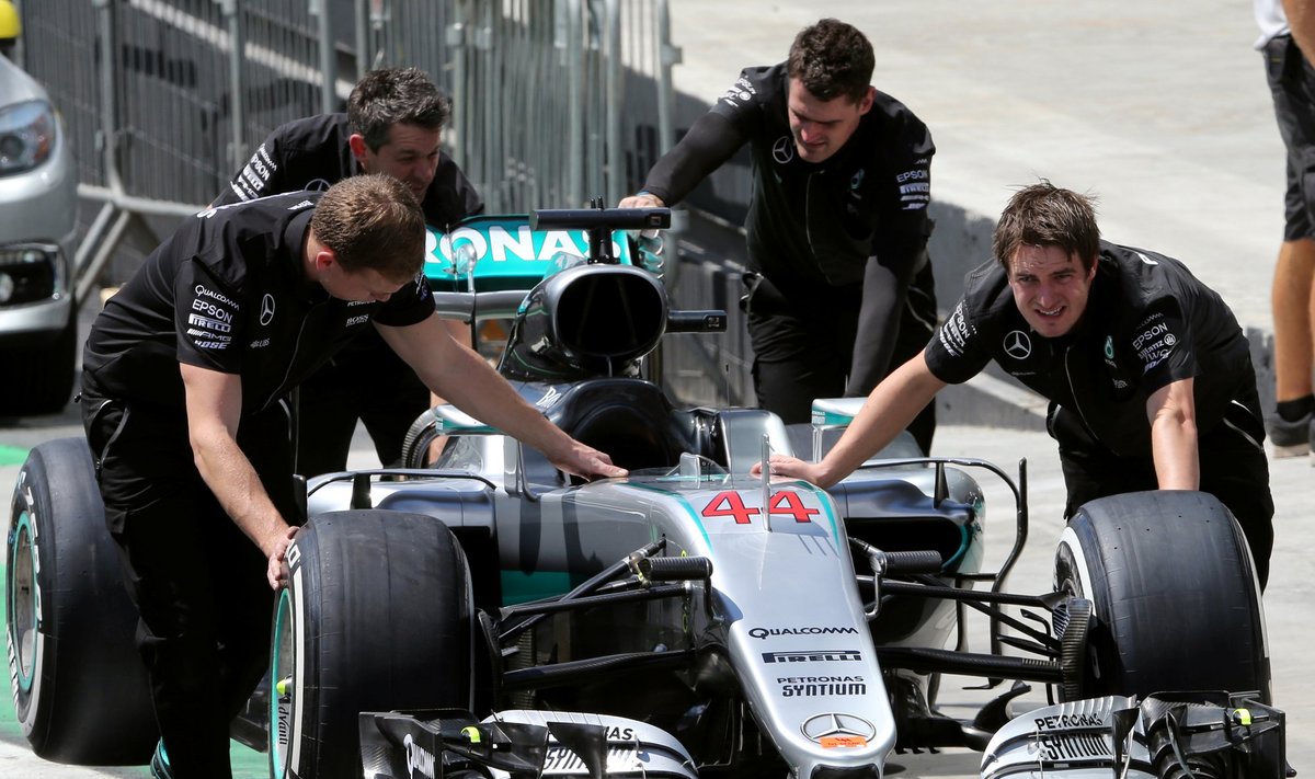 "Mercedes" komandos laukia rimti iššūkiai