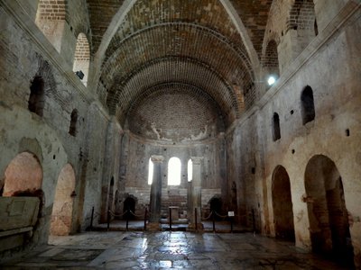 Šventasis Mikalojus buvo palaidotas Turkijoje, Demrės bažnyčioje. Sinan Şahin/Sjoehest/Wikipedia nuotr.