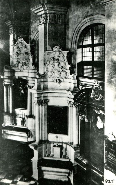Šv. arkangelo Mykolo ir šv. Pranciškaus Asyžiečio altorius