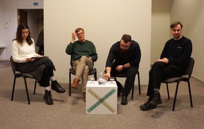 Diskusija apie atminimo formas, LNM (iš kairės:  Indrė Urbelytė, Zigmas Vitkus, Lukas Šiupšinskas, Andrius Ropolas)