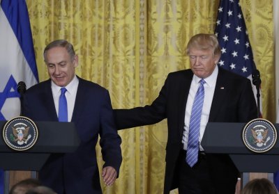 Benjaminas Netanyahu ir Donaldas Trumpas Vašingtone