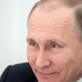 Pasikapstė po V. Putino turtus: prabanga bado akis