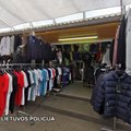 Policija apsilankė Gariūnų turgavietėje: rasta prekių, pažymėtų svetimais prekių ženklais