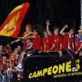 Gerbėjai sveikino į namus sugrįžusius Europos čempionus - Ispanijos futbolininkus