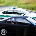 Netikėtos „dragas“: prie starto policijos pareigūnai, greičiausias – „Audi“ limuzinas