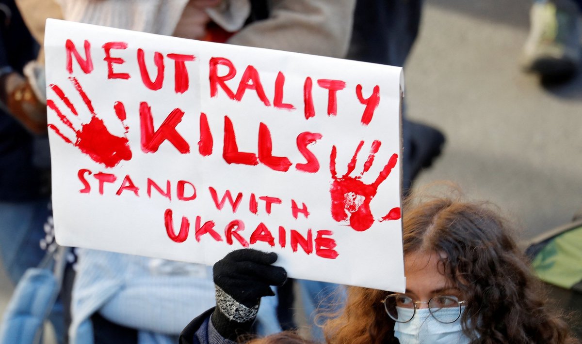 Per pasaulį ritasi protestų banga prieš Putino pradėtą karą