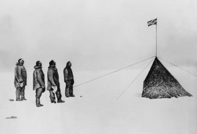 Roaldas Amundsenas su bendražygiais Pietų ašigalyje