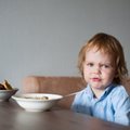 Kertinės taisyklės, kurios padės įvesti tvarką prie stalo ir išvengti vaikų atsikalbinėjimų