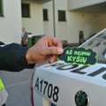 Mirtinai girta vilnietė gundė policininkus 30 eurų kyšiu