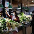 Kinijos ginčijama viruso teorija verčia pirkėjus vengti užsienietiško maisto