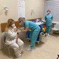 В Клайпеде за полтора часа от коронавируса привили около 100 врачей
