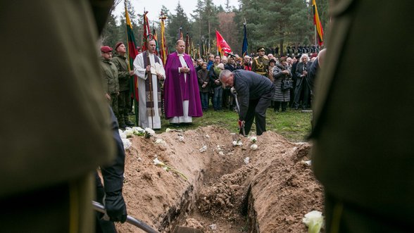 Last partisan buried in Vilnius