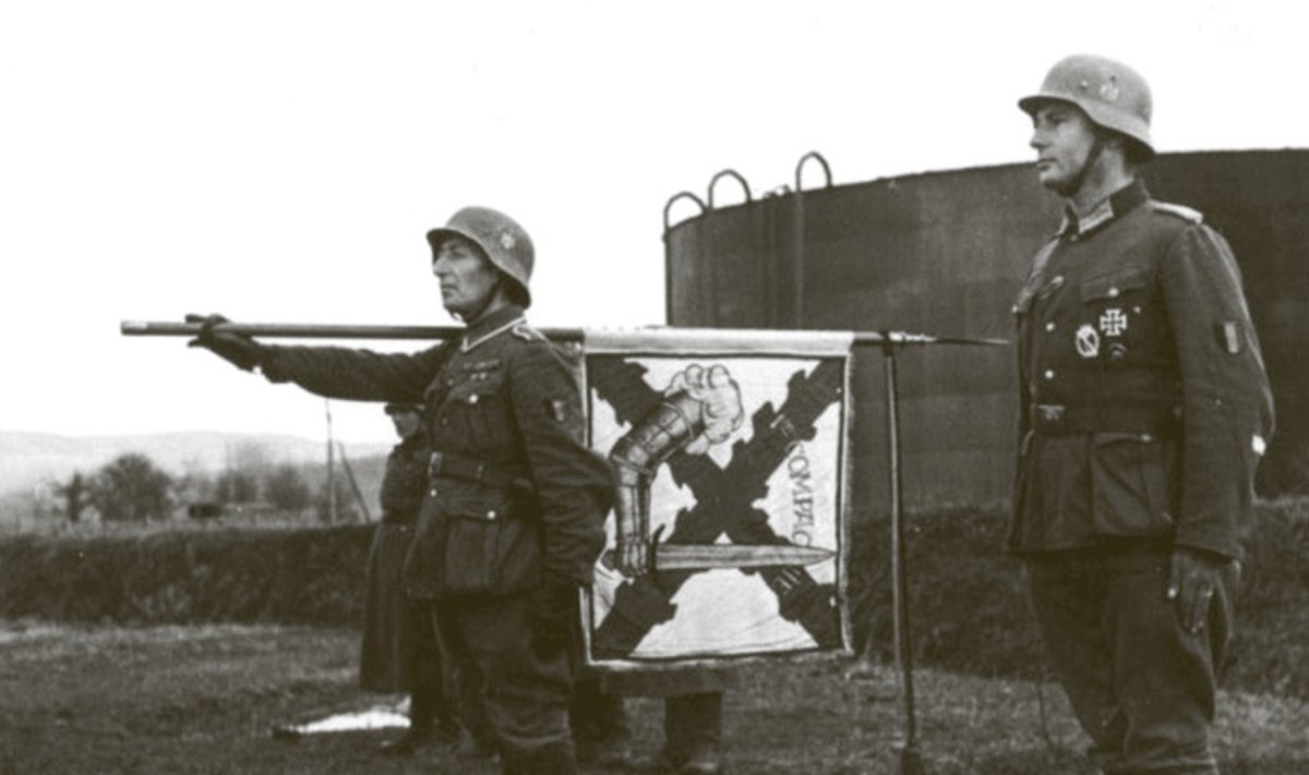 Leono Degrellės knygos „Rusijos kampanija. Valonų savanoriai Rytų fronte“ iliustracija: valonų savanorių 1-oji kuopa su vėliava