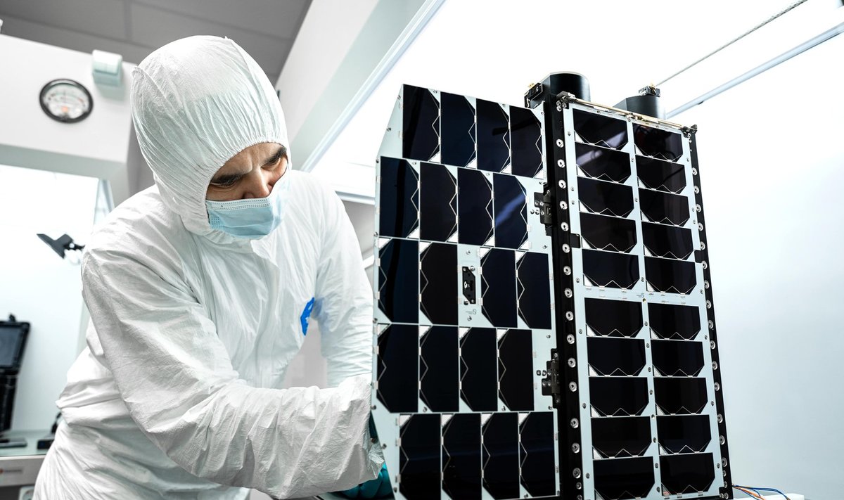 „Kongsberg NanoAvionics“ kuria mažuosius palydovus 