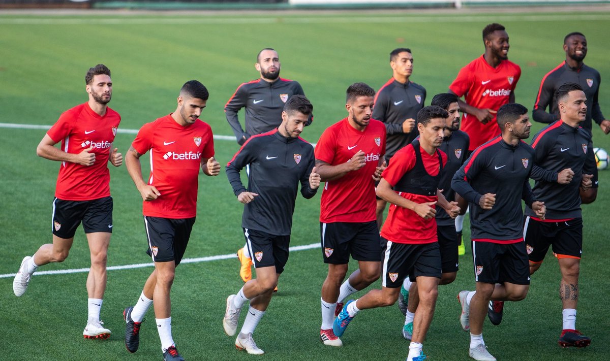 „Sevilla“ futbolininkai treniruojasi LFF stadione