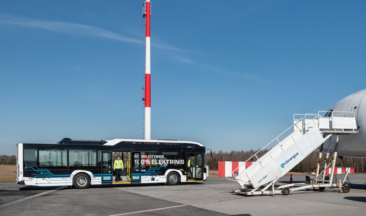 Vilniaus oro uoste keleiviams vežti išbandomas elektra varomas autobusas
