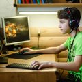 Vaikams patinka žaisti kompiuteriu, tačiau kiek jiems leisti tai daryti?