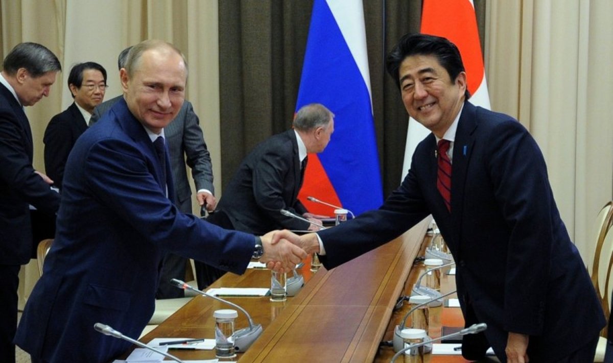 Vladimiras Putinas ir Shinzo Abe 