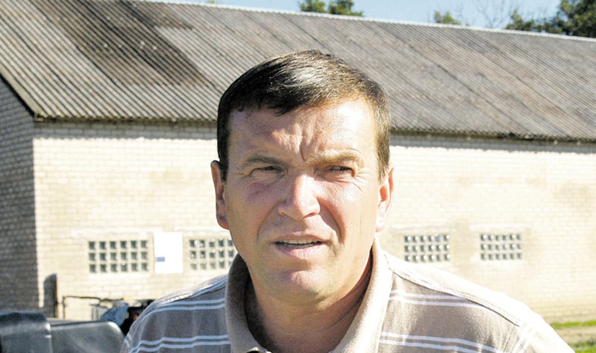 Klaipėdos r. Gribžinių kaimo ūkininkas Vytautas Gliožeris