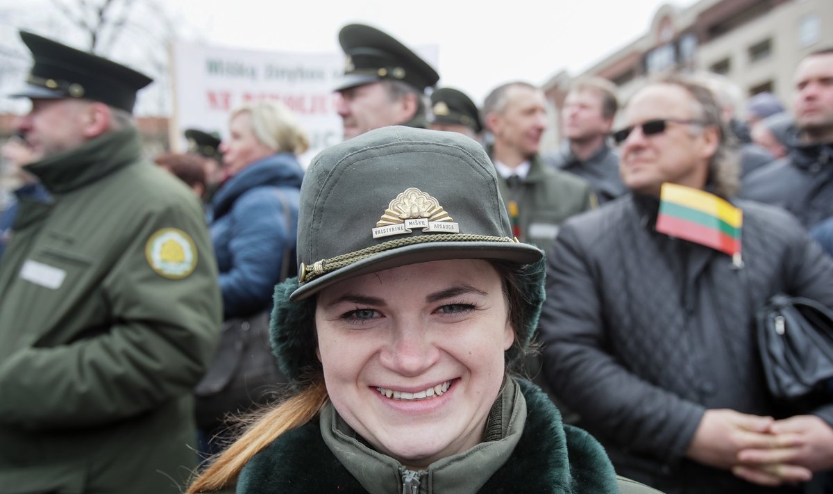 Forestries workers staged a protest in the front of Seimas