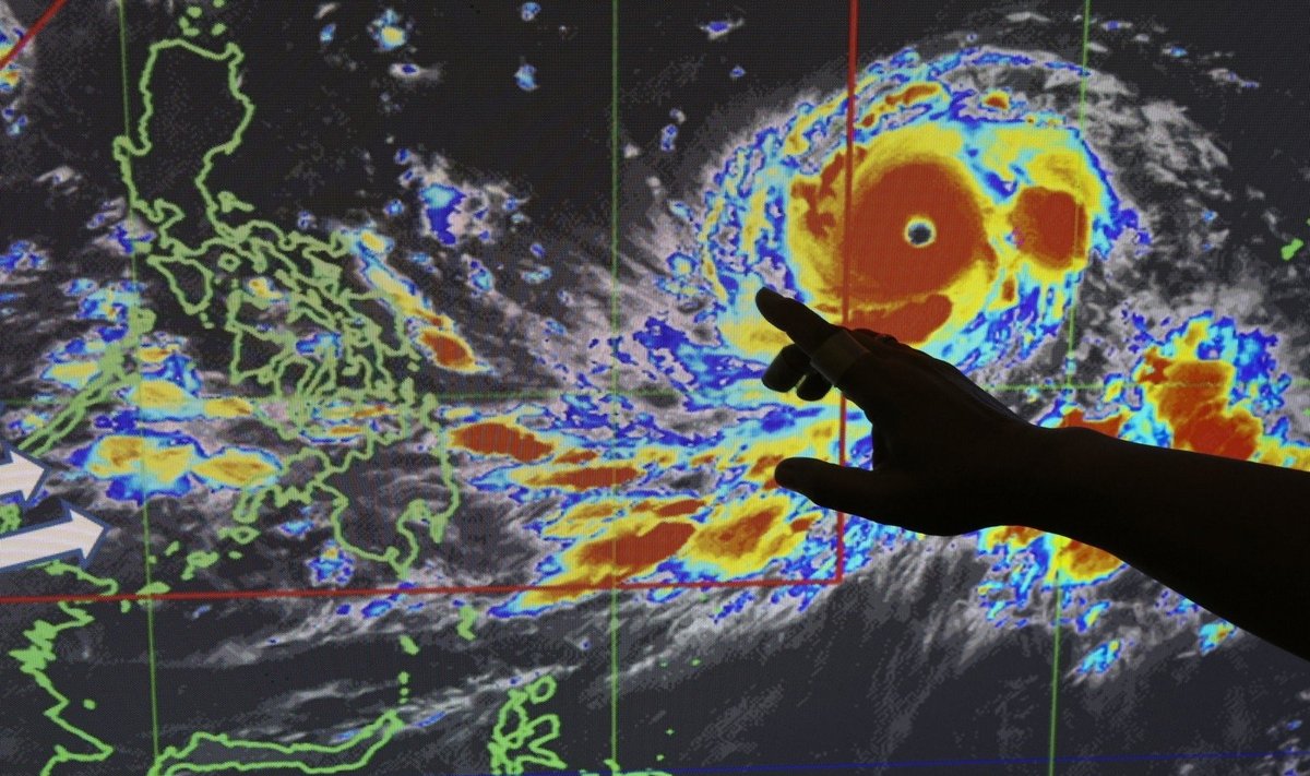 Filipinų link artėja galingas taifūnas „Mangkhut“