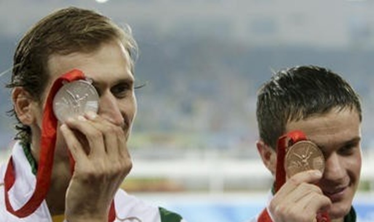Olimpiados medalininkai E.Krungolcas ir A.Zadneprovskis