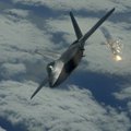 Pilotams trūksta oro, griežtinamos F-22 saugos taisyklės