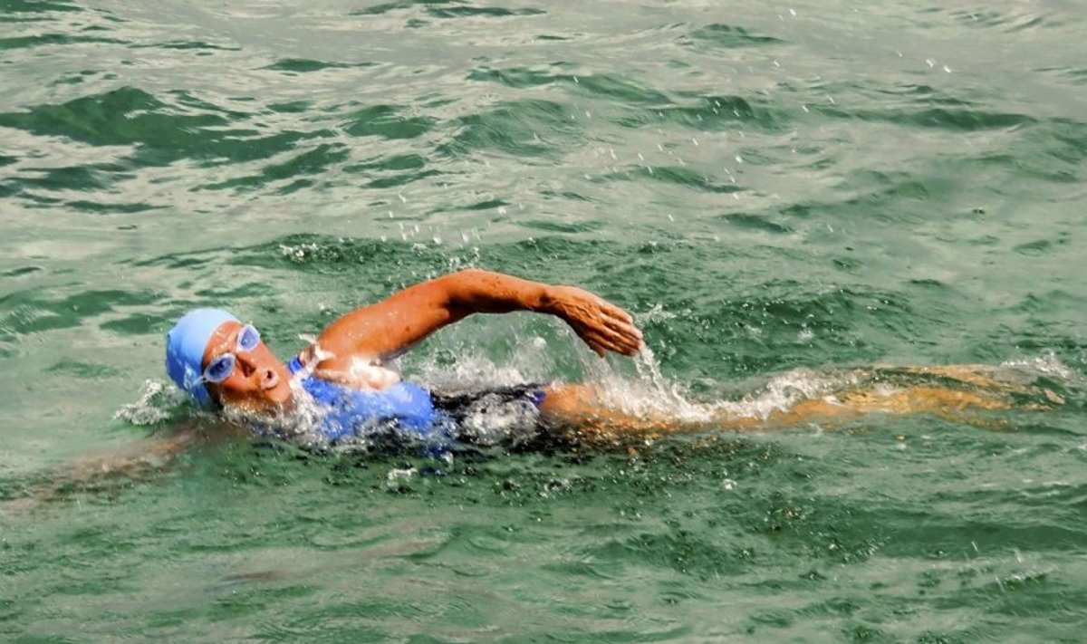JAV plaukikė Diana Nyad mėgina perplaukti sąsiaurį tarp Kubos ir Floridos