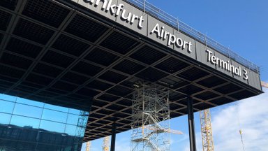 Экоактивисты парализовали работу аэропорта во Франкфурте
