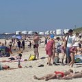 Lietuviai plūsta į pliažą: Smiltynės perkėlos kelte – lyg stintos statinėje