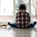 Psichologė pataria: kaip kalbėtis su vaiku apie jam artimo žmogaus savižudybę