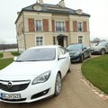 Atnaujinta „Opel Insignia“ debiutuoja su patrauklesniu kainoraščiu