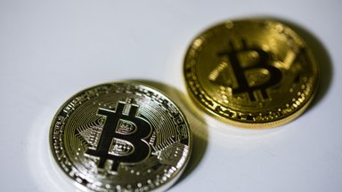 Bitkoino kursas pirmą kartą nuo 2021 m. viršijo 50 tūkst. dolerių ribą