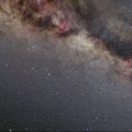 NASA teleskopas „Hubble“ užfiksavo pertrūkusią galaktiką