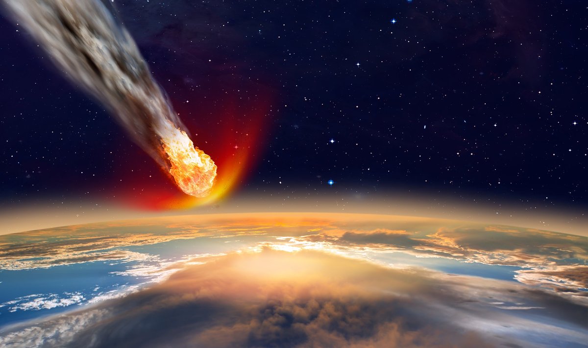 Asteroidas lekia į Žemę