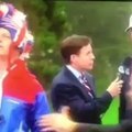 Per golfo turnyrą „U.S. Open“ paklaikęs gerbėjas iššoko prieš kamerą per W.Simpsono interviu