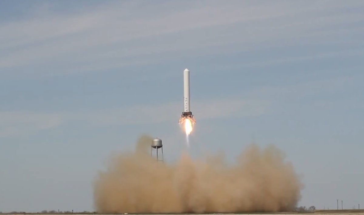 "SpaceX" daugkartinio naudojimo raketa "Grasshopper"