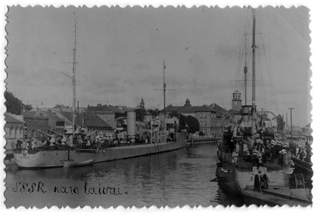 Sovietų karo laivai Klaipėdoje, iš Mažosios Lietuvos istorijos muziejaus rinkinių