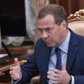 Rusai piktinasi, kad žurnalistai ignoruoja skandalą dėl Medvedevo žmonos kelionių