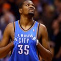 NBA lygoje – K. Duranto serija, tragiškas „Pacers“ žaidimas ir T. Parkerio trauma