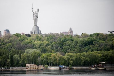 Kijevas, Motinos Tėvynės statula
