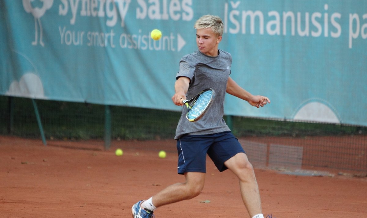Vilniuje vyksta jaunių teniso turnyras