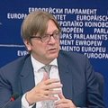 EP centro dešiniųjų lyderis: šnipinėjimo skandalas nesukliudys ES ir JAV deryboms