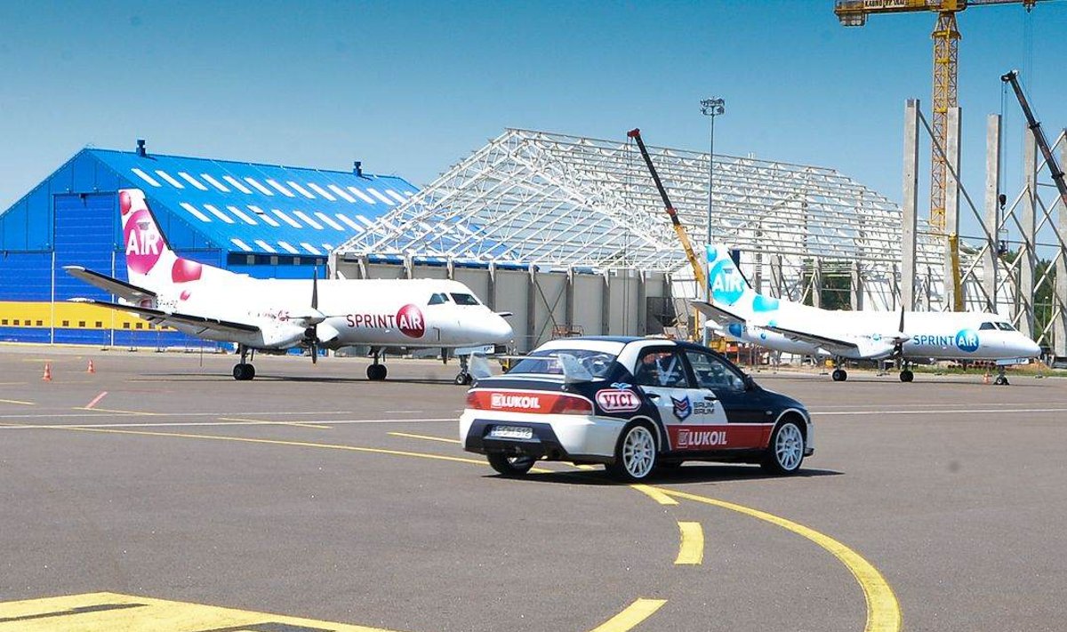 Karmėlavos oro uoste išbandyta 1000 km lenktynių technika