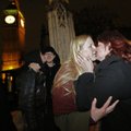 Siekimas legalizuoti gėjų santuokas Prancūzijoje ir Britanijoje mažina įsivaikinimo šansus, sako Rusija
