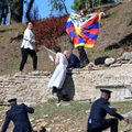 Graikijoje įžiebiant 2022 metų Pekino žiemos olimpiados ugnį protestavo Tibeto šalininkai