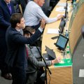 Įspėja dėl plačiau pravertų durų į Seimą: prieštarauja demokratijos taisyklėms